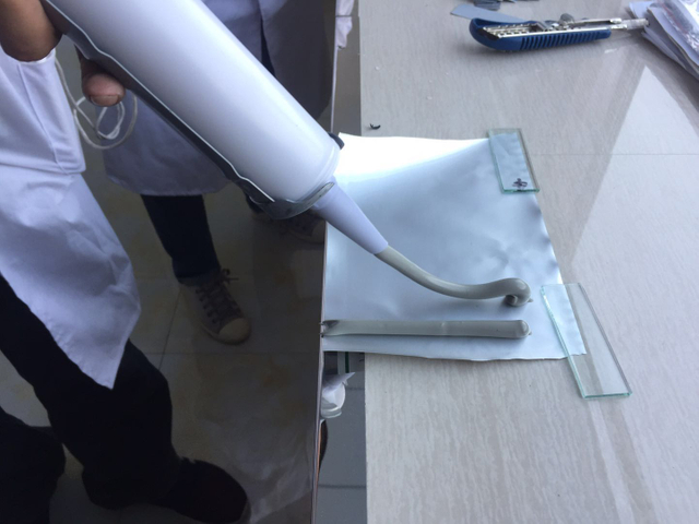 Эластичный MS-полимер для высокопрочных эластичных соединений. Функциональные применения.