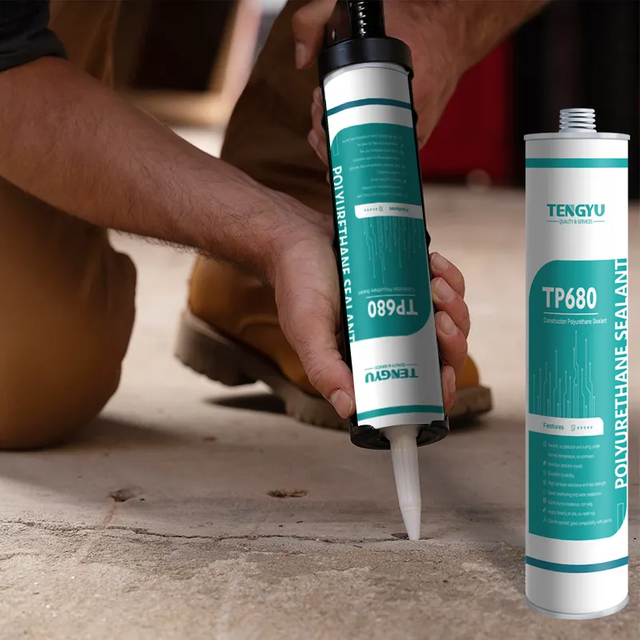 Эластомерный строительный полиуретановый герметик для заполнения зазоров для строительных деформационных швов